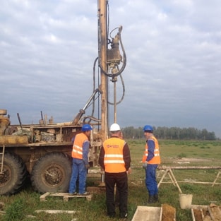 HSR. Drilling of exploration wells on the section 91 km from Moscow Ring Road (September 2015). 